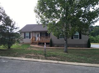 111 River Edge Dr, Charleston, TN 37310