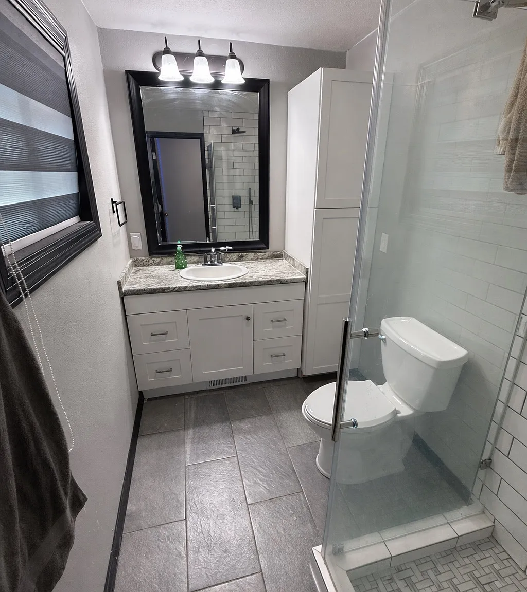5 bed, 1948 sqft, $2,500 — Photo 1