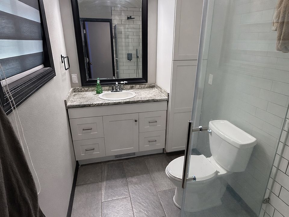 1st image of 5501 W 50th St