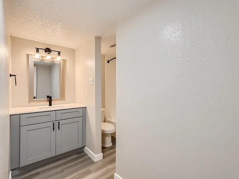 Rise Oak Creek — Photo 14