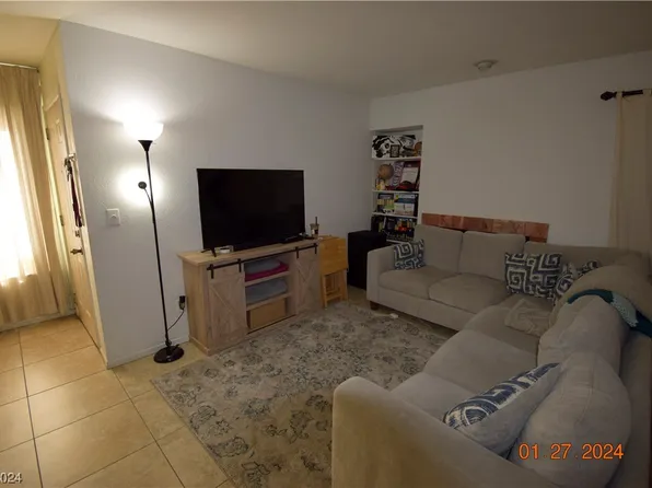 1329 Del Mar St #102, Las Vegas, NV 89119