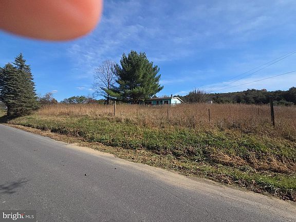 4th image of 2500 Beaver Run Rd