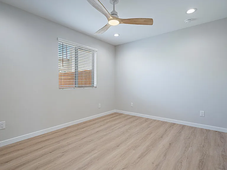 Downstairs Bedroom 4