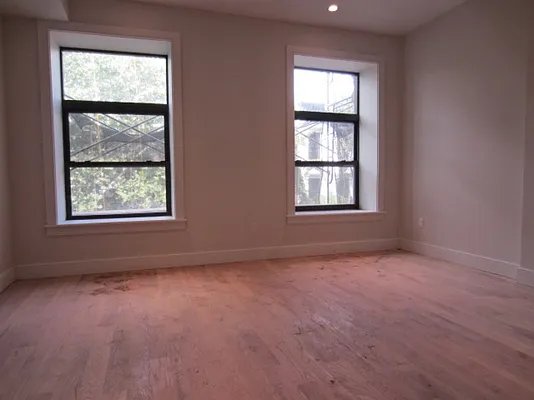Rented by Bohemia Realty Group | media 29