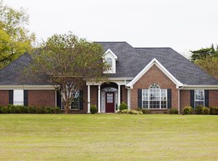 176 E Lakeshore Dr, Starkville, MS 39759