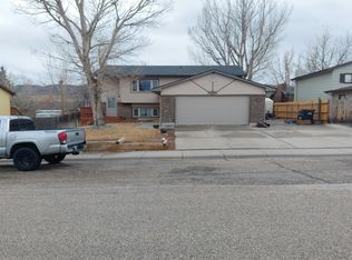 2261 E 17th St, Casper, WY 82609