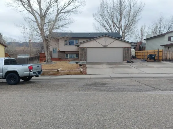 2261 E 17th St, Casper, WY 82609