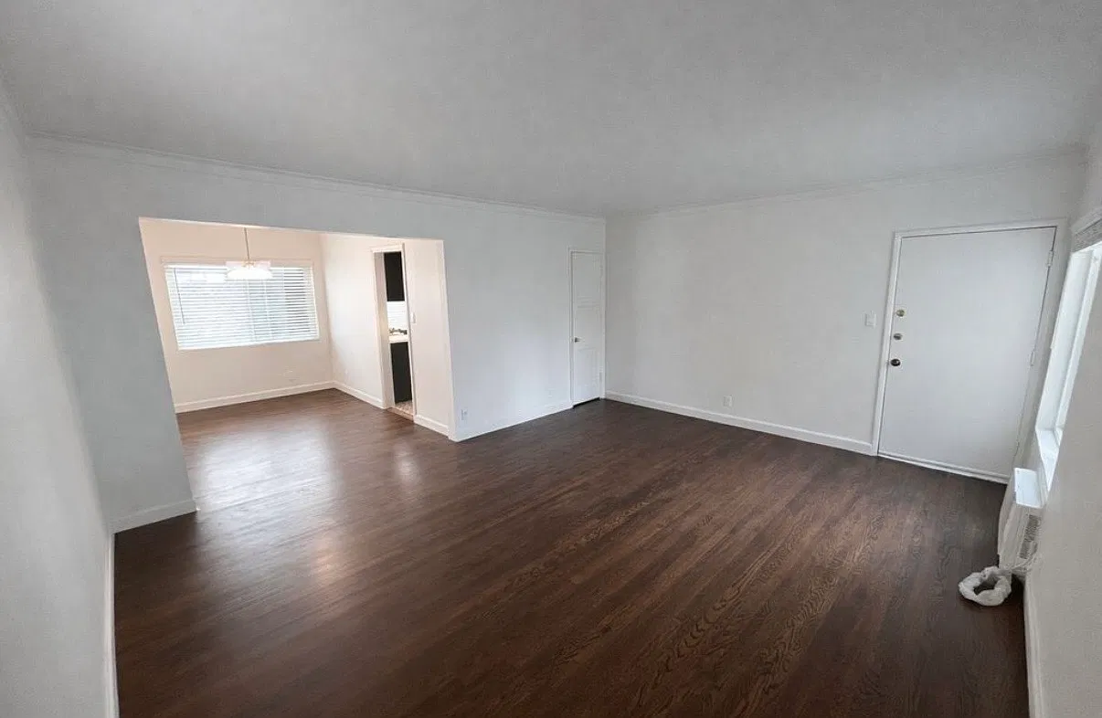2 bed, 1000 sqft, $2,295 — Photo 1