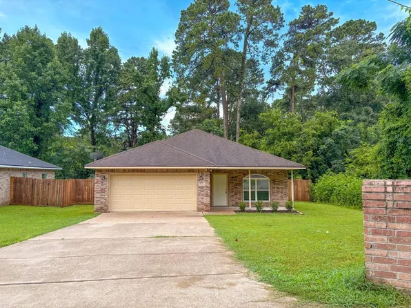 332 Greenleaf St, Huntsville, TX 77340