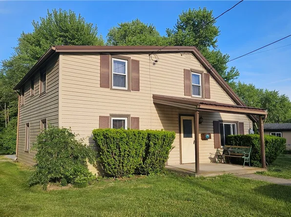 2751 Caledonia St, Newfane, NY 14108