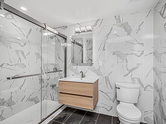 3rd image of 3641 Johnson Ave #2A