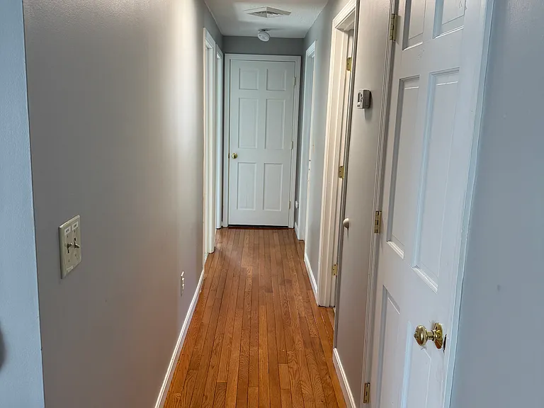 37 Euclid Ave — Photo 10