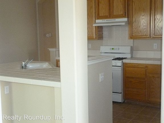 4th image of 4901 Percheron Dr