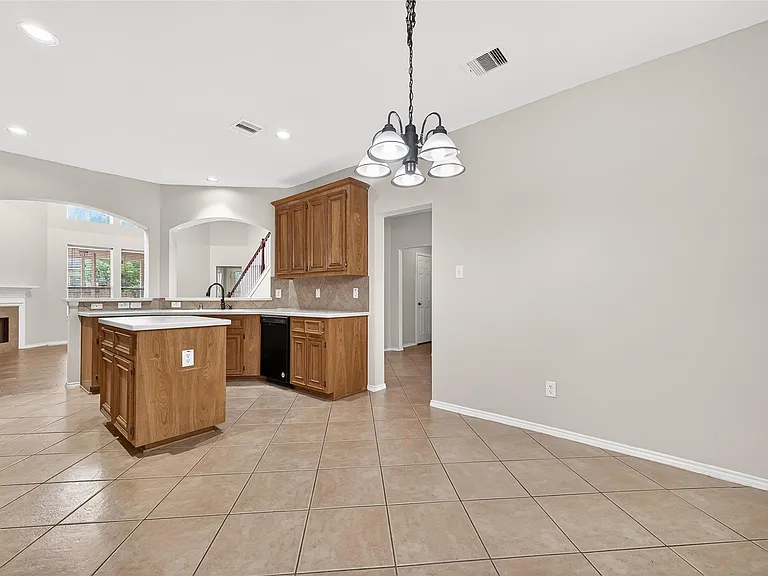 17611 Haywood Oaks Dr — Photo 9