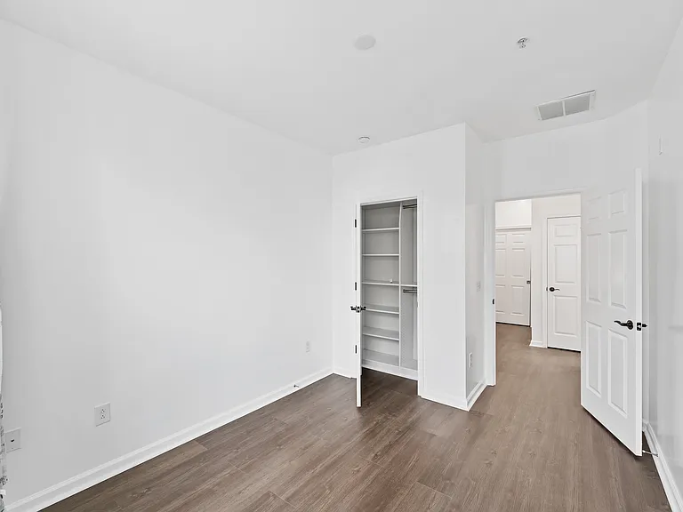 147 Wesmont Dr — Photo 19