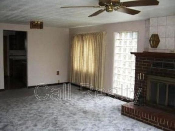 5th image of 18418 E 4th Ave