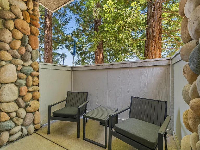 Preserve at Blue Ravine Apartments — Photo 29
