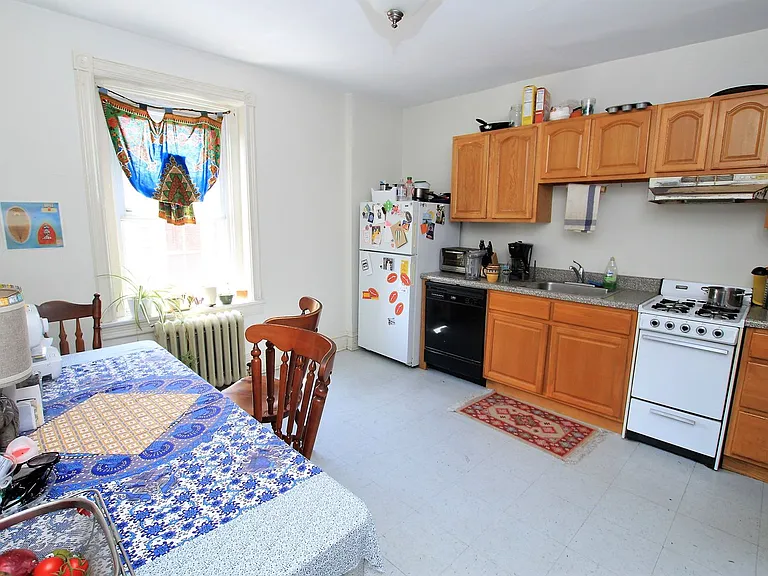 3718 Spring Garden St #3 — Photo 2