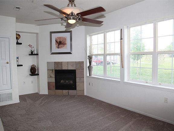 Living Room/Fire-Place