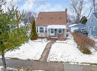 1660 Princeton Rd, Berkley, MI 48072