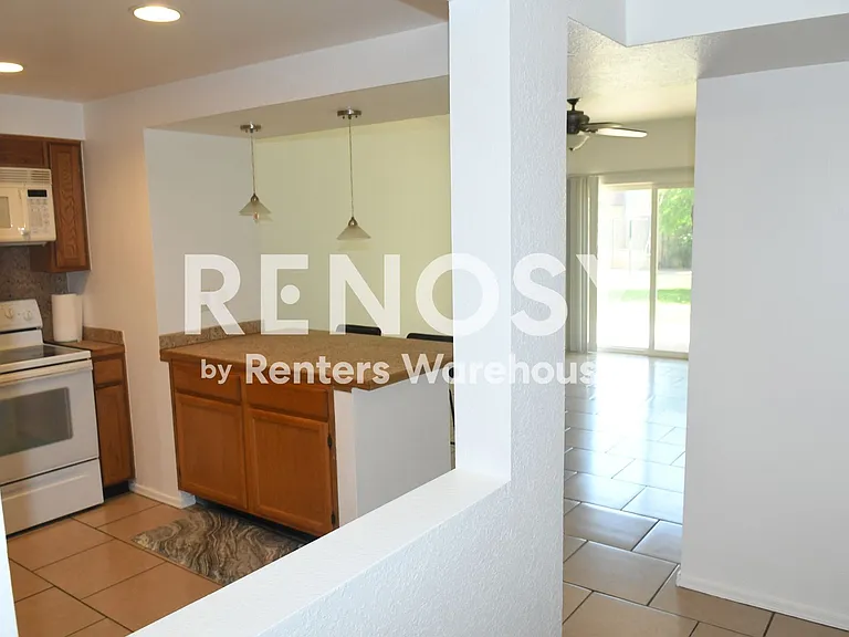 355 E Thomas Rd #B111 — Photo 3