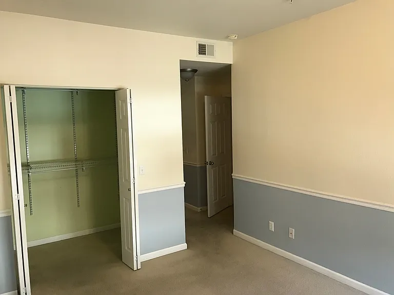 4545 Wheaton Dr #G220 — Photo 9