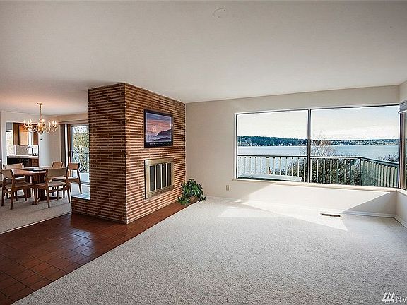 5th image of 10648 Lakeside Ave NE