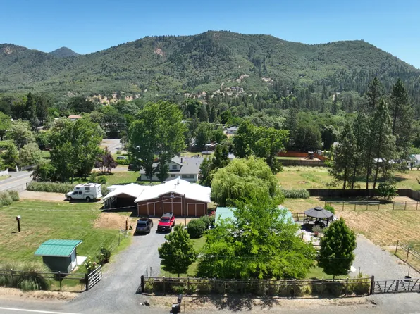 391 Homewood Rd, Grants Pass, OR 97527