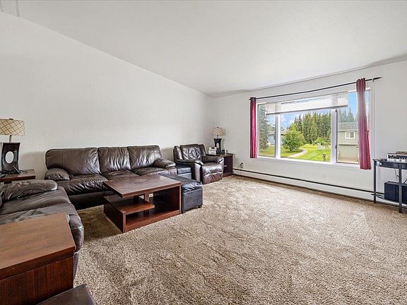 5th image of 2517 Riverview Dr