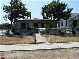 1st image of 3302 W 66th Pl