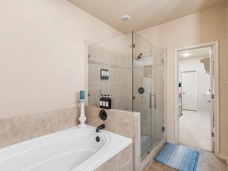 970 Parkview Dr — Photo 14