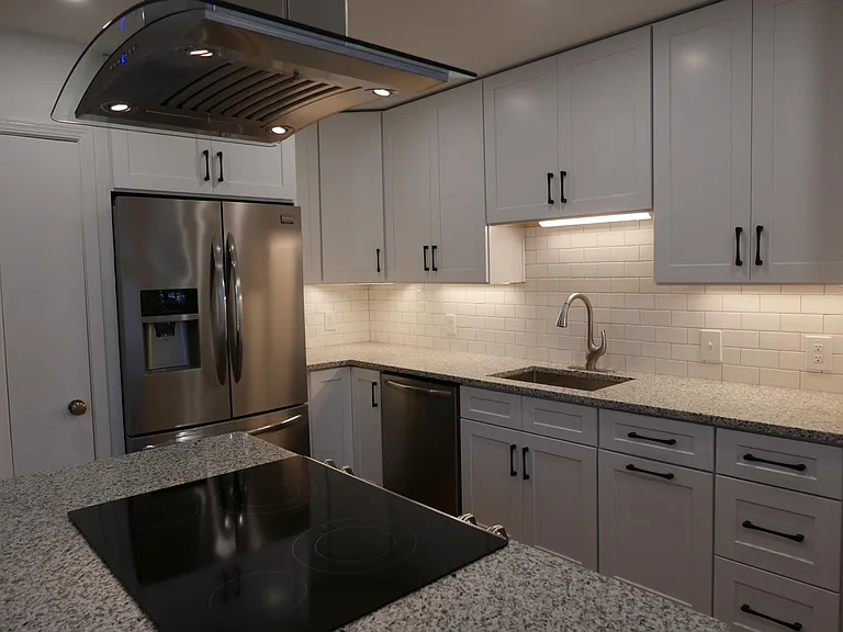 139 E Hill St #38 — Photo 10