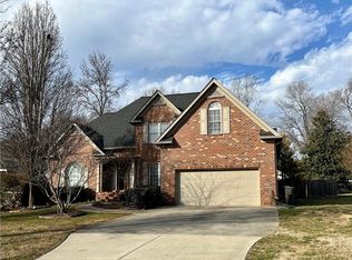 2105 Setliff Dr, High Point, NC 27265