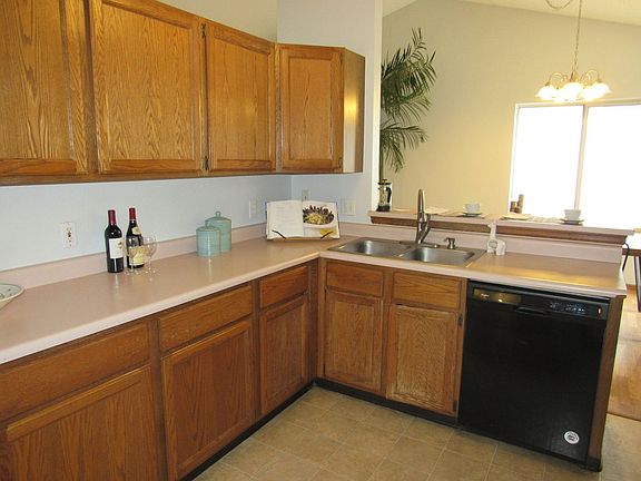 4th image of 3160 Prince Cir