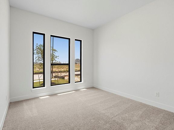 4th image of 25010 Prairie Breeze Dr