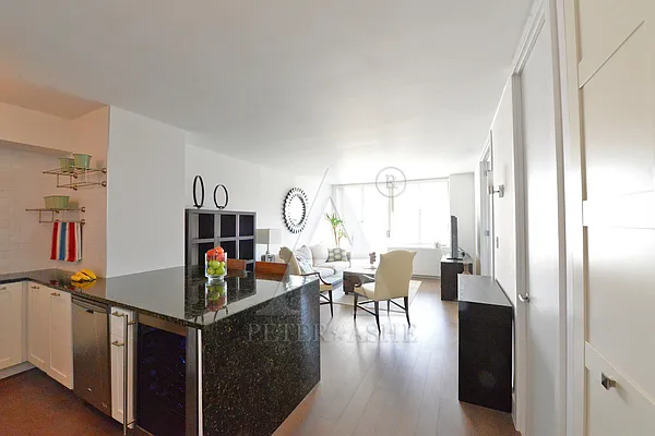 Rented by Peter Ashe | media 4