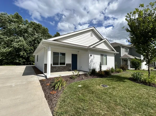 8040 N Glen Meadow Dr, Columbia, MO 65202