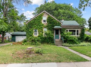 1318 Washington Ave, Oshkosh, WI 54901