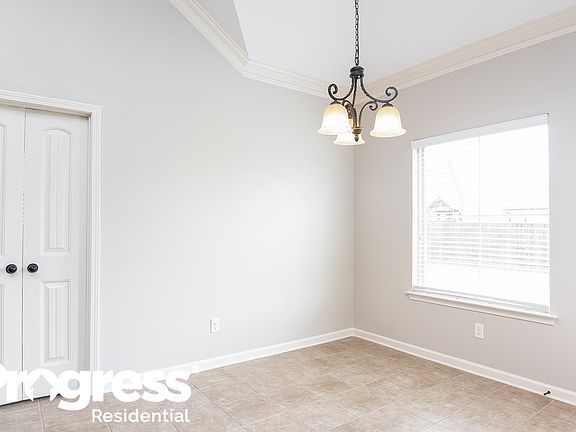 3rd image of 86 Clear Springs Dr