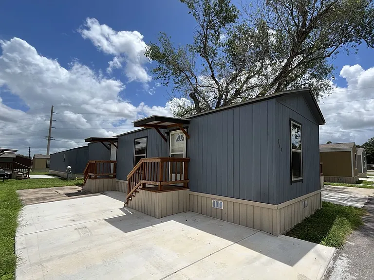 2901 E Highway 107 — Photo 65