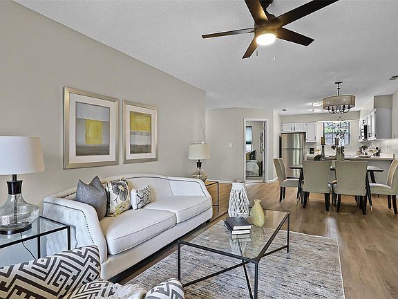 2nd image of 2246 Canyonlands Dr APT C
