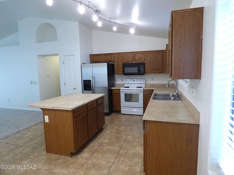 60499 E Alpine Way — Photo 9