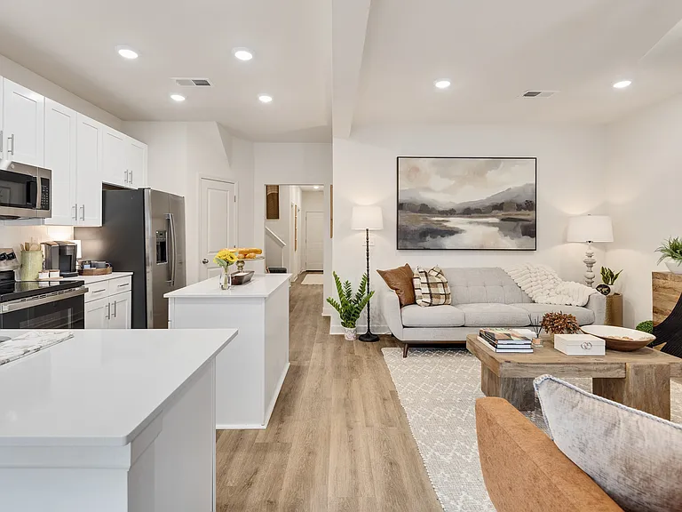 Forest Creek Townhomes — Photo 7