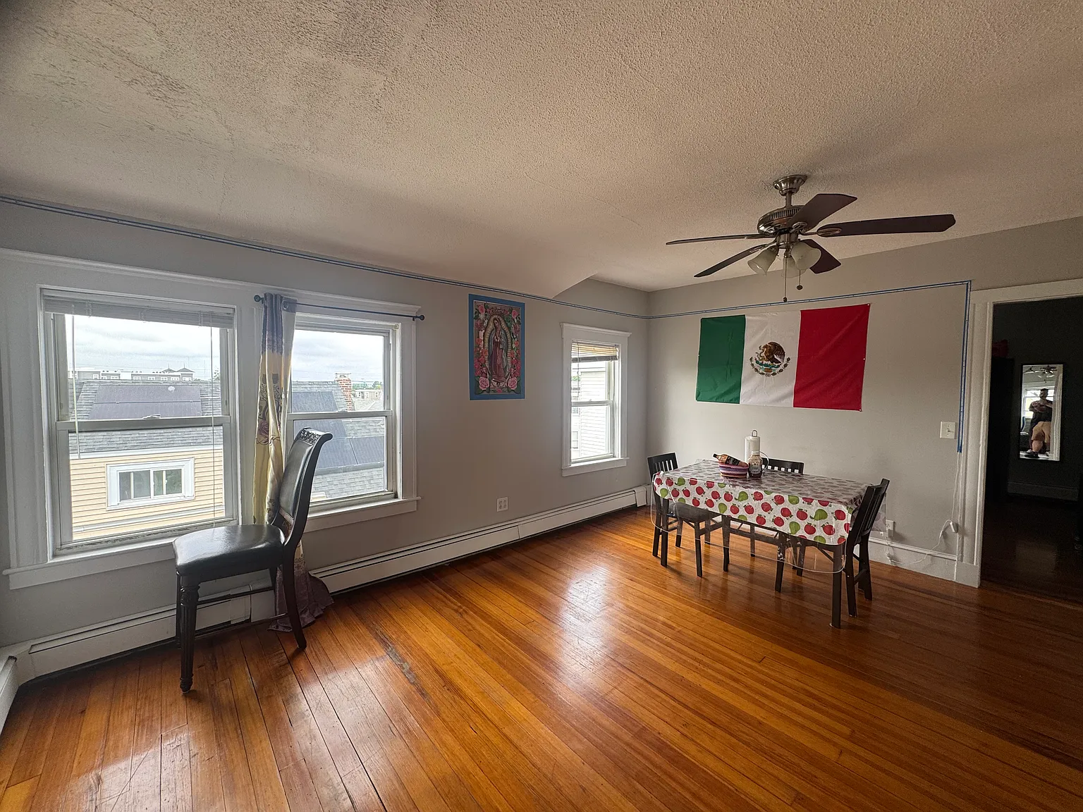 1 bed, 800 sqft, $2,150 — Photo 2