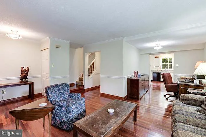 2708 E Side Dr — Photo 8