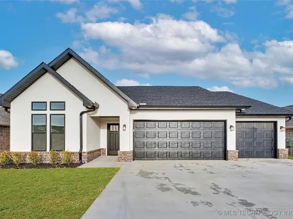 2073 E 130th St S, Jenks, OK 74037
