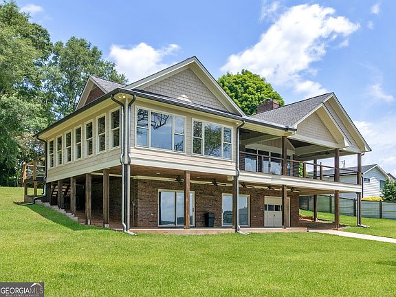 2nd image of 210 Roberts Point Rd