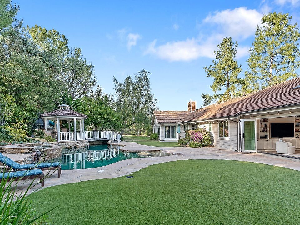 1st image of 24901 Jim Bridger Rd