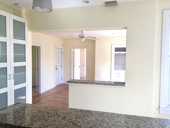 3rd image of 14 Saunders St APT 2