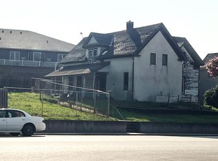 110 Rossville Rd, Waukon, IA 52172